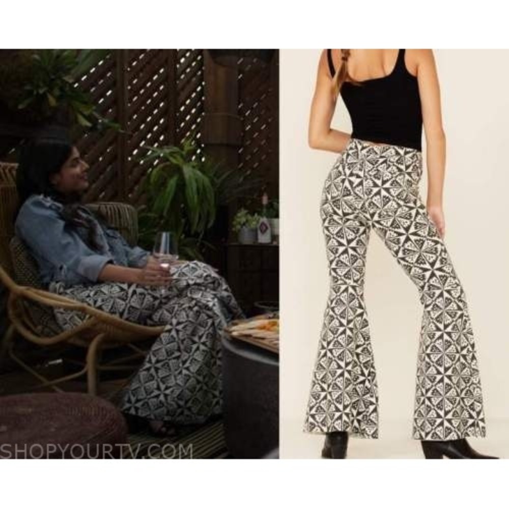 Free People Women Just Float On Flared Bell Bottom Jean Size 25 Geometric Print